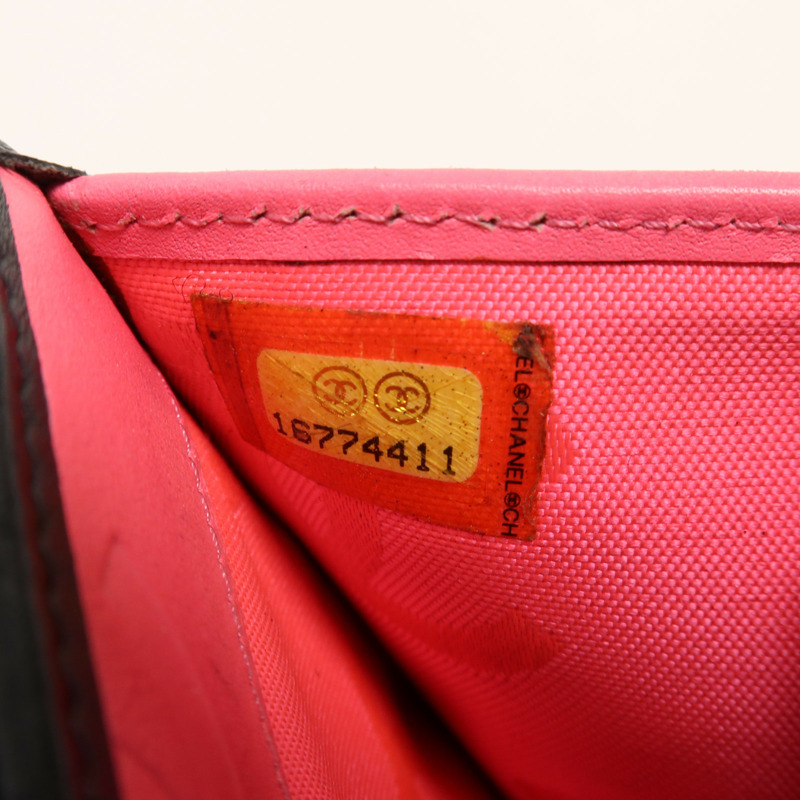 CHANEL 牛皮皮革Cambon Wallet銀扣錢包-7