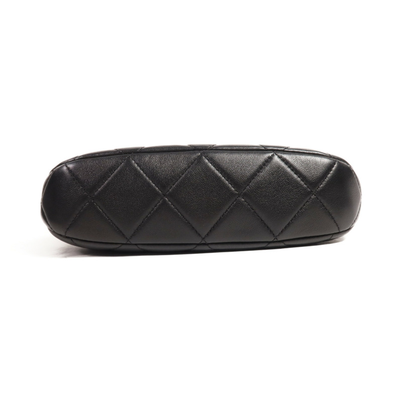 CHANEL 牛皮皮革Hobo金扣鏈帶肩背袋-3