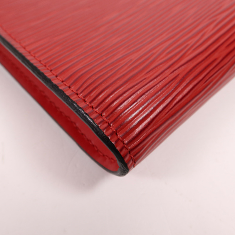 LOUIS VUITTON Epi Pochette Accessories金扣手挽袋-6