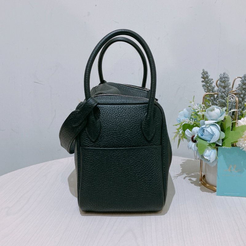 TK1884 Hermes 愛馬仕 琳迪包 黑銀 Lindy 26 TC Black x PHW Stamp D-3