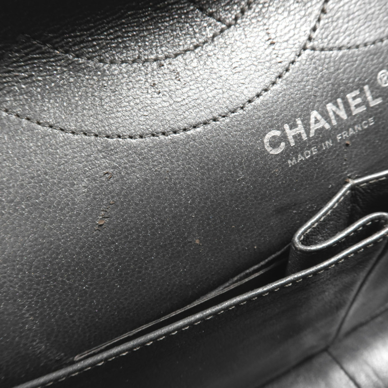 CHANEL 牛皮皮革Chanel 2.55銀扣鏈帶肩背袋-17