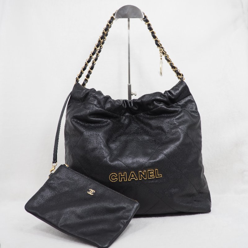 CHANEL 22 黑荔枝皮金扣中號-0