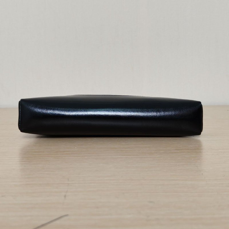 CHANEL 31BagNano橫版20.5黑色羊皮鐳射標金扣肩背包-4