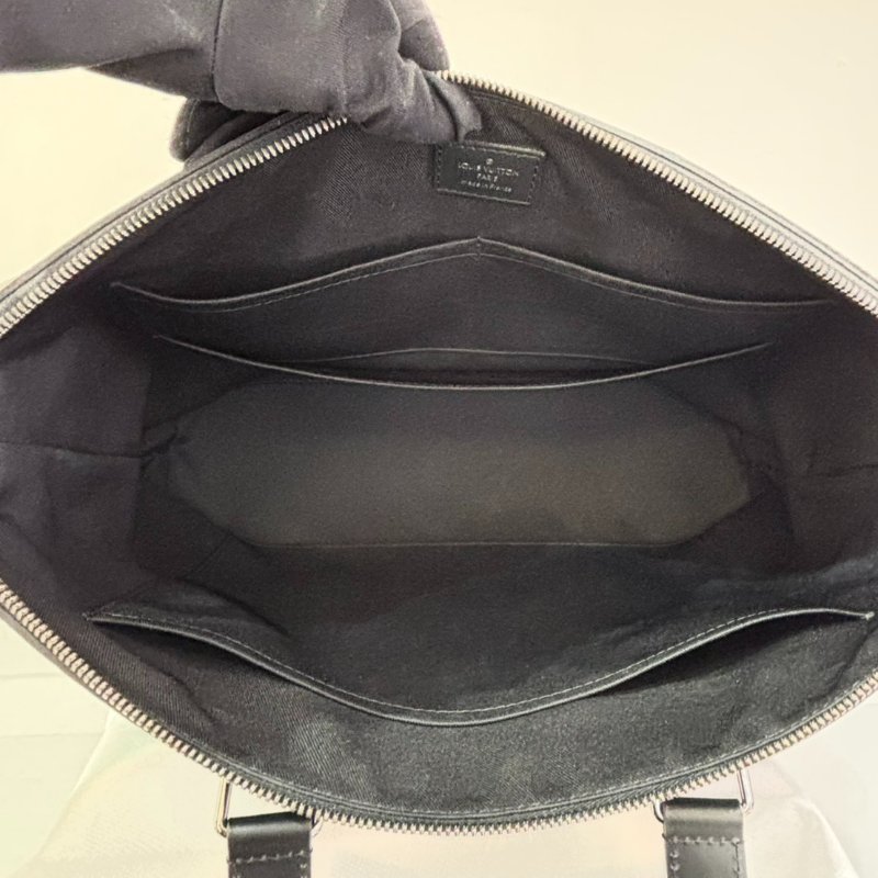 LV黑原花手提肩背公事包-5