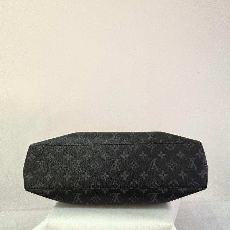 LV黑原花手提肩背公事包-6