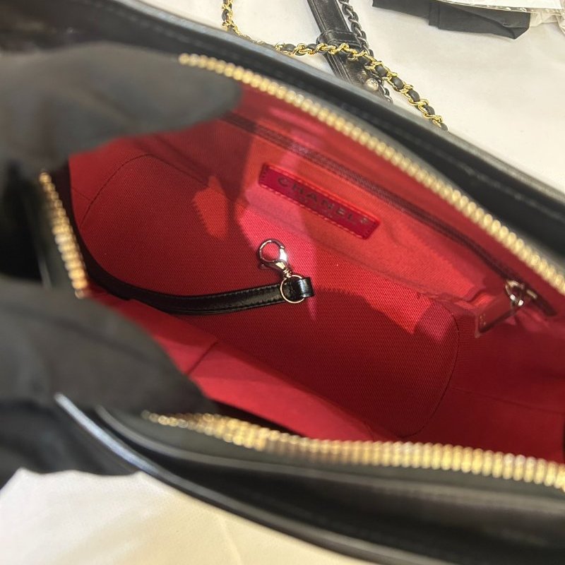 CHANEL黑金流浪包-小-7