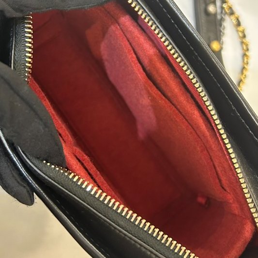 CHANEL黑金流浪包-小-8