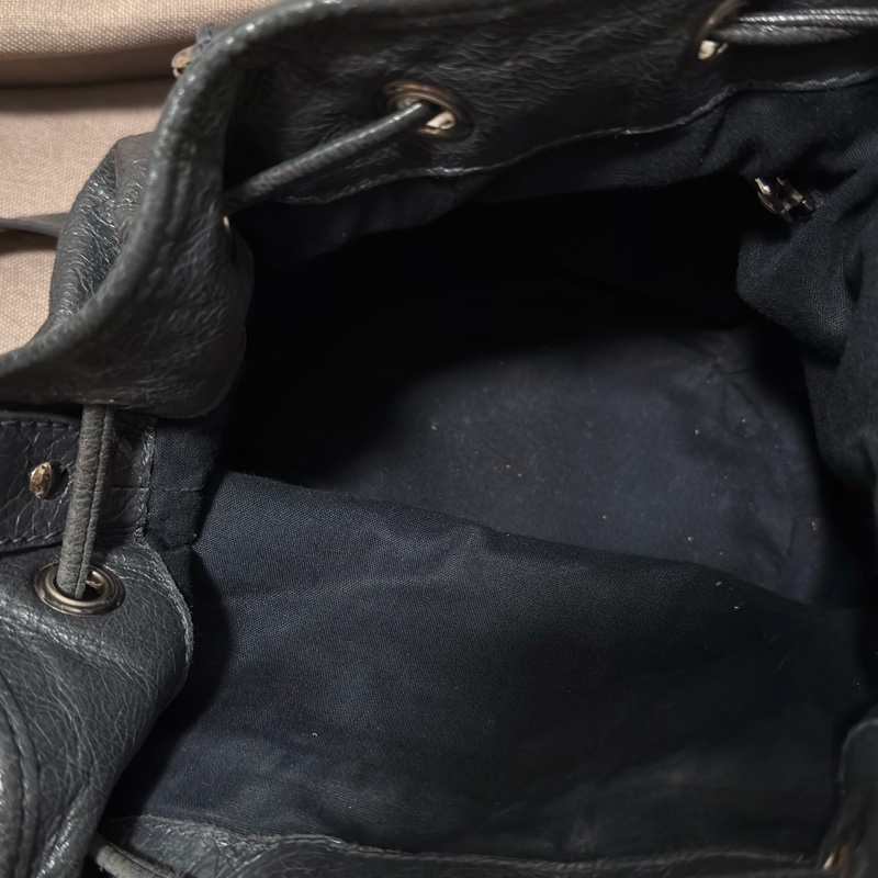 Balenciaga 水桶機車包-2