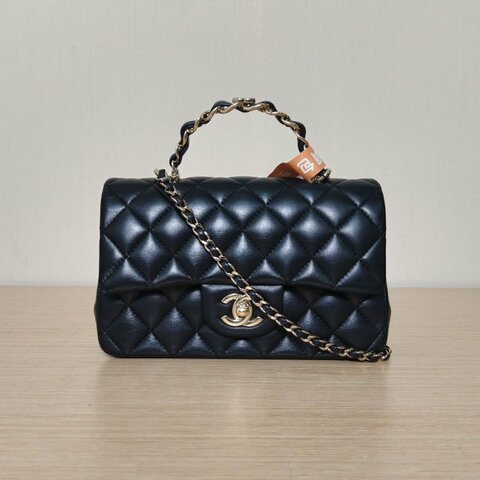 CHANEL 黑色羊皮晶片開金扣CF口蓋包大Mini20金屬皮穿手柄肩背包