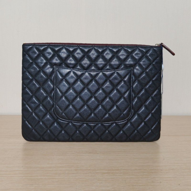 CHANEL CF手拿包大號35黑色荔枝牛皮28開淺金扣肩背包-2