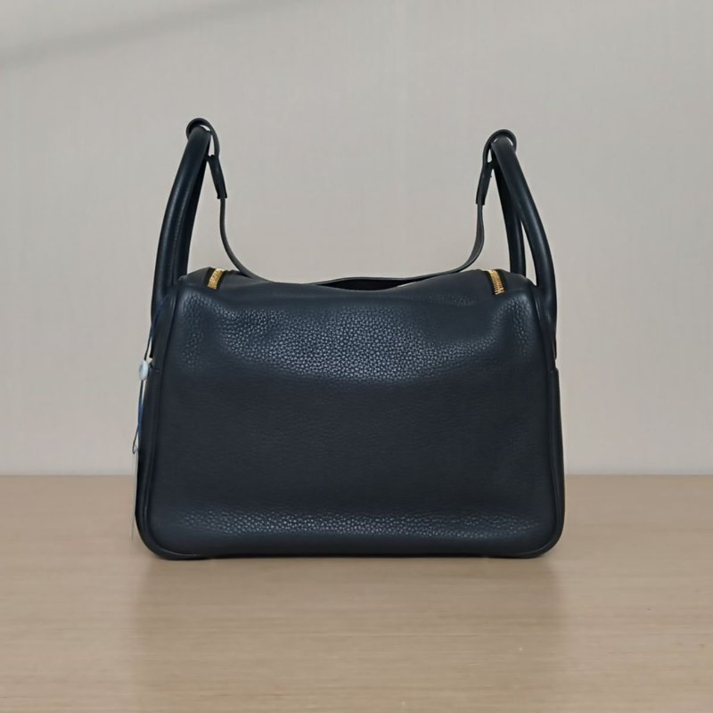 HERMES Lindy3089黑色TC皮Y刻金扣肩背包-2