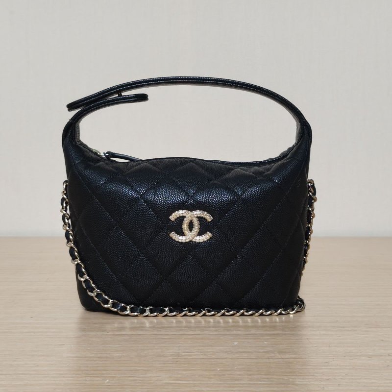 CHANEL 嬉皮HOBO飯盒包25A16.5黑色荔枝牛皮鐳射標淺金扣肩背包-0