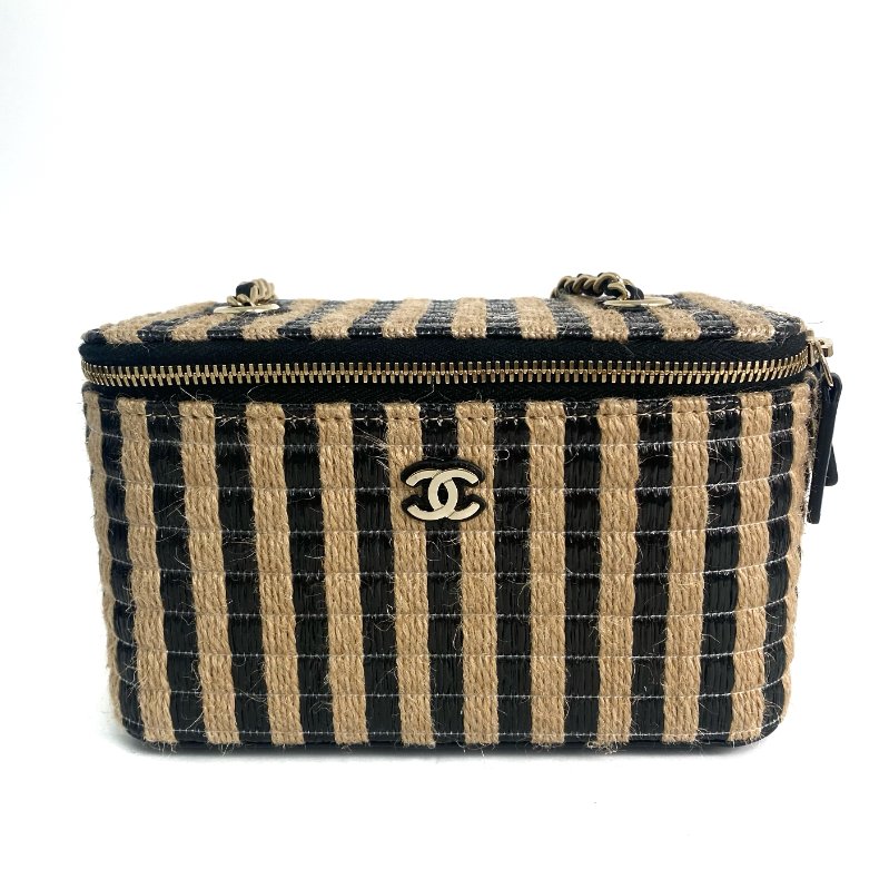 △ Chanel 香奈兒 Black And Beige Raffia East West Chain Shoulder Vanity Case AP1999 No.30 黑色和淺褐色拉菲草金色金屬鎖鏈化妝箱No.30 - 257020914-1