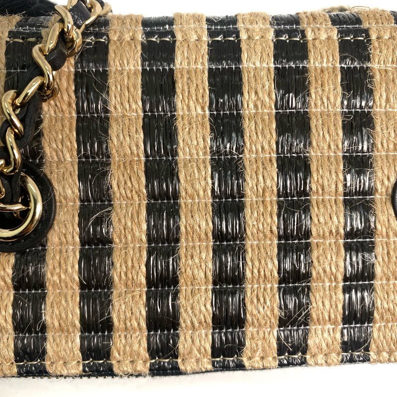 △ Chanel 香奈兒 Black And Beige Raffia East West Chain Shoulder Vanity Case AP1999 No.30 黑色和淺褐色拉菲草金色金屬鎖鏈化妝箱No.30 - 257020914-15