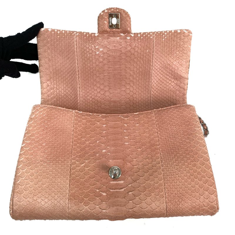 △ Chanel 香奈兒 Pink Python Silver Tone Metal Chain Shoulder Bag No.18 粉紅色蛇皮銀色金屬鎖鏈肩背袋No.18 - 257021236-13