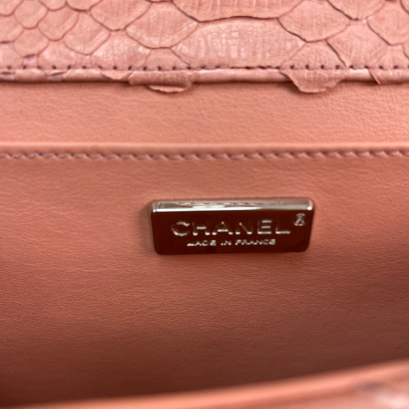 △ Chanel 香奈兒 Pink Python Silver Tone Metal Chain Shoulder Bag No.18 粉紅色蛇皮銀色金屬鎖鏈肩背袋No.18 - 257021236-15