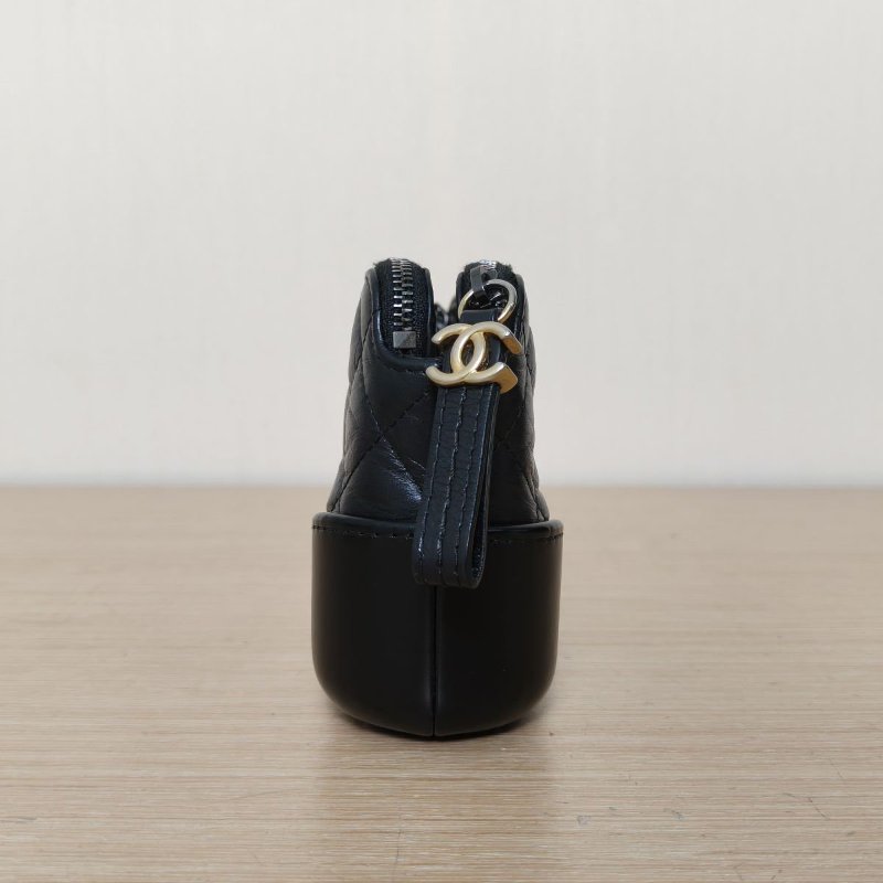 CHANEL GABRIELLE流浪WOC拉鏈版19黑色牛皮26開金銀扣肩背包-3