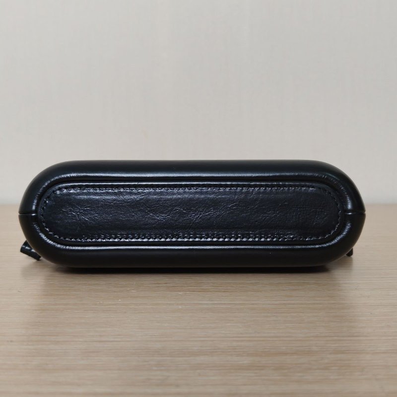 CHANEL GABRIELLE流浪WOC拉鏈版19黑色牛皮26開金銀扣肩背包-4