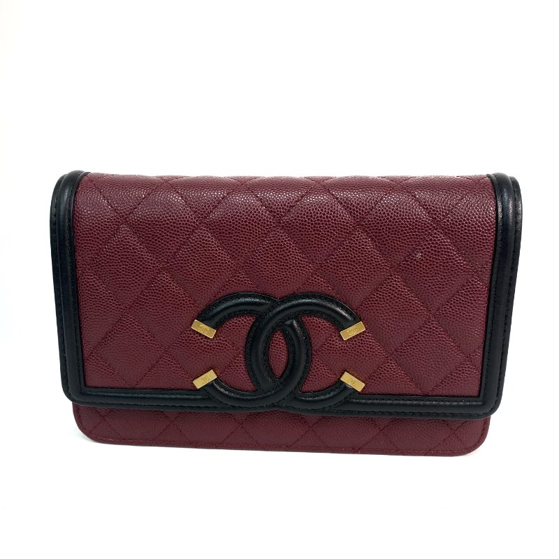 △ Chanel 香奈兒 Wine Red Caviar Skin Gold Tone Metal Filigree Chain Wallet On Chain A84551 No.28 酒紅色粒紋小牛皮金色金屬鎖鏈銀包No.28 - 257021256-1