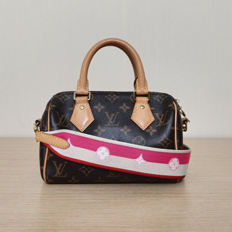 LOUIS VUITTON Sp20可拆卸桃紅寬肩帶老花PVC晶片肩背包-0