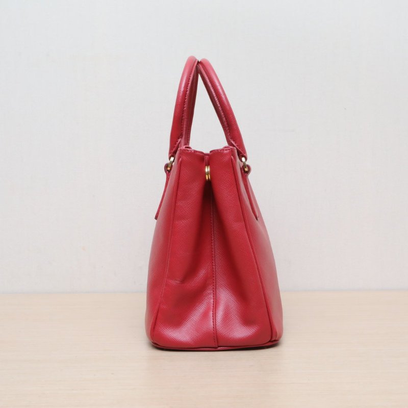 PRADA Galleria殺手包中號紅色牛皮金扣肩背包-2