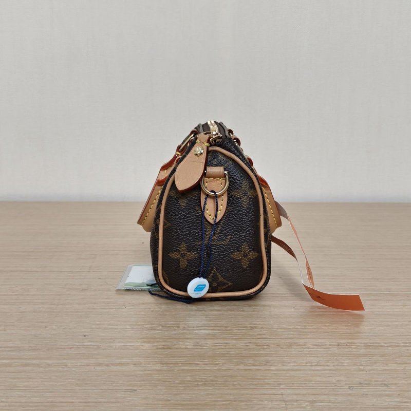 LOUIS VUITTON SpNano16可拆卸肩帶老花PVC2022肩背包-1