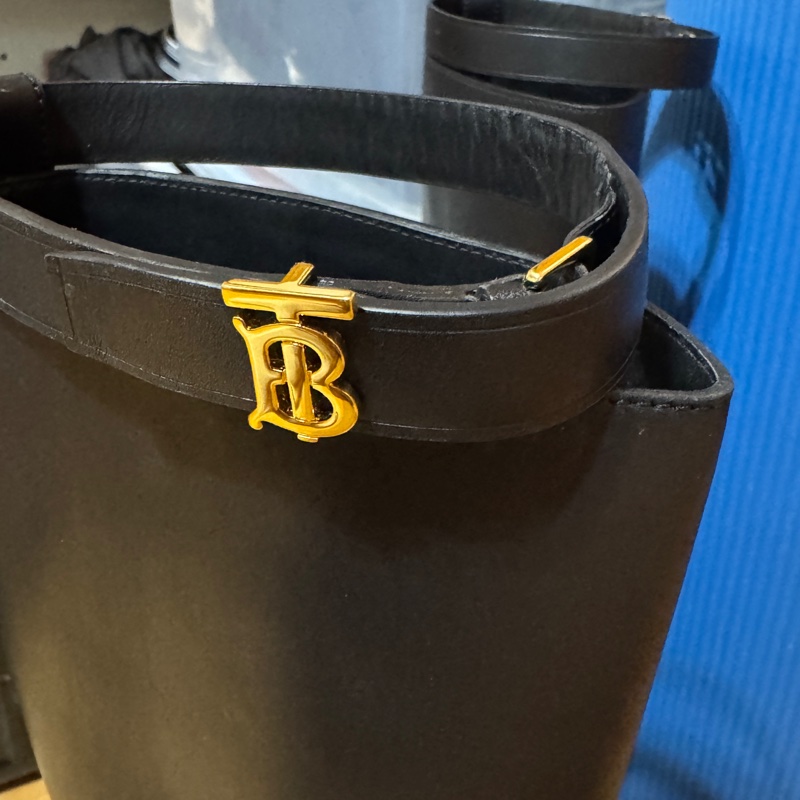 Burberry 黑金長靴 冬天好百搭 38-20