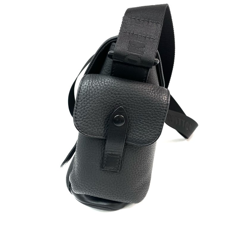 △ Louis Vuitton 路易威登 Black Calfskin Taurillon Christopher Messenger Bag M58476 黑色小牛皮信差包 - 257022062-3