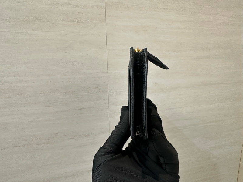 Gucci 黑牛皮Marmont GG金釦5卡零錢卡包-3