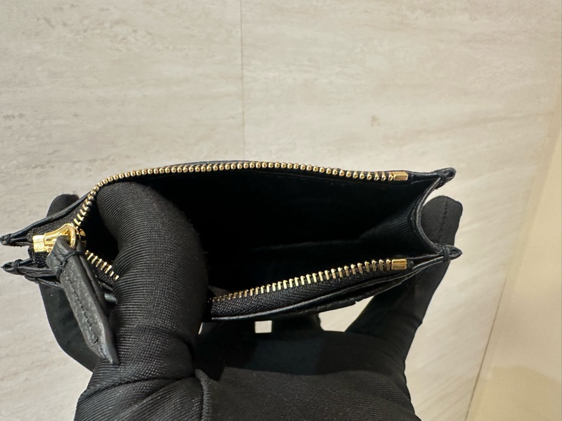 Gucci 黑牛皮Marmont GG金釦5卡零錢卡包-5