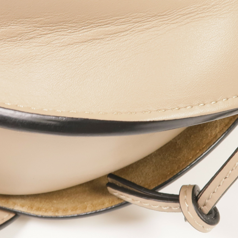 LOEWE 牛皮皮革Gate Small金扣肩背袋-7