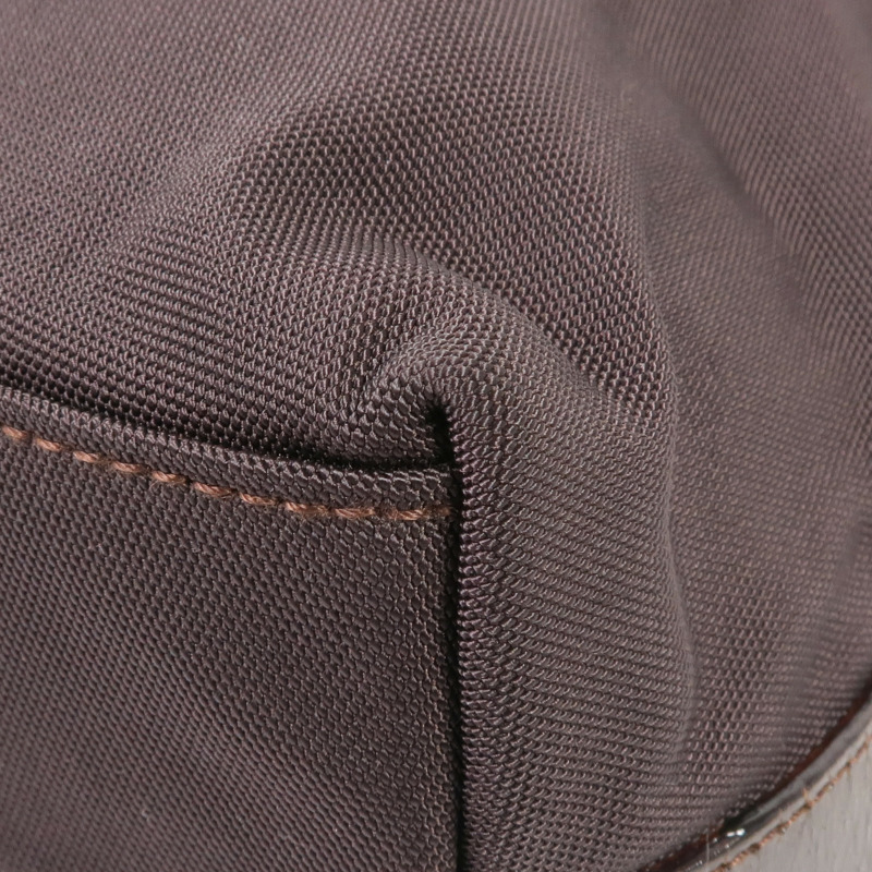 GUCCI 尼龍Handbag銀扣肩背袋-5