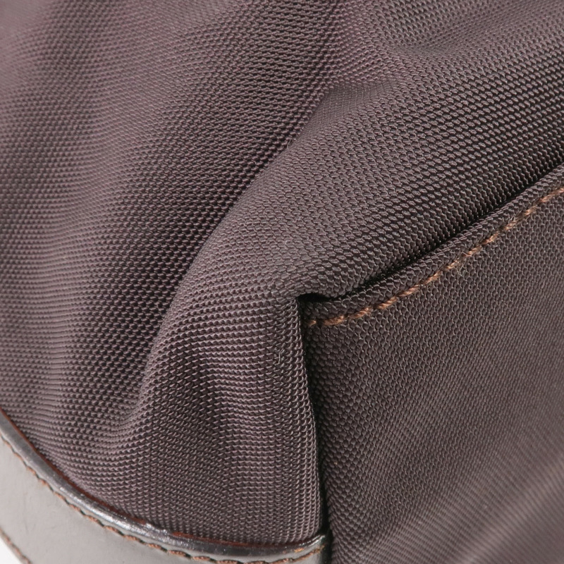 GUCCI 尼龍Handbag銀扣肩背袋-6