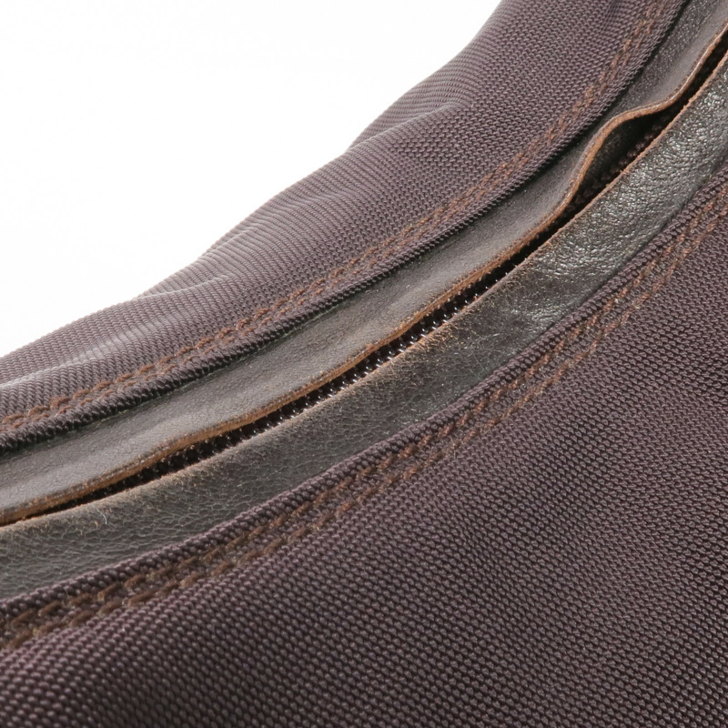 GUCCI 尼龍Handbag銀扣肩背袋-11