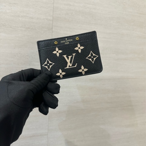 LV 黑拚米牛皮金釦3卡名片夾M81022