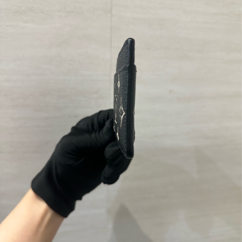 LV 黑拚米牛皮金釦3卡名片夾M81022-2