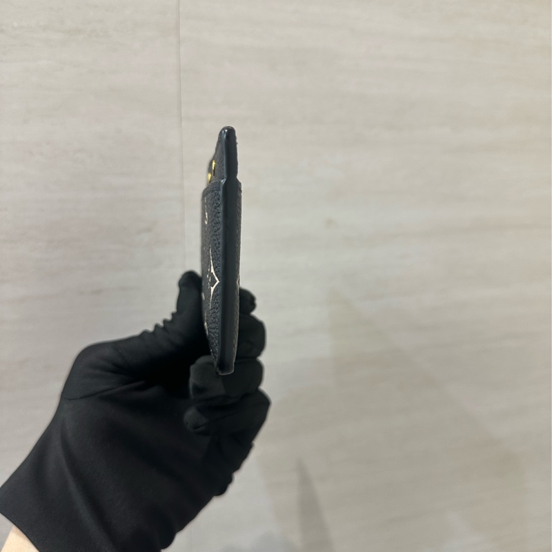 LV 黑拚米牛皮金釦3卡名片夾M81022-3