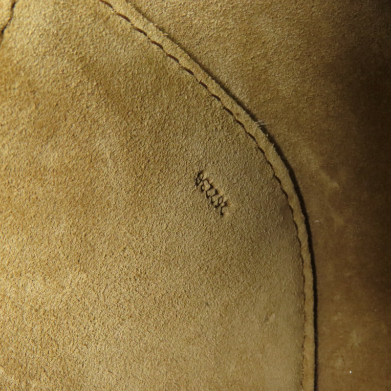 LOEWE 牛皮皮革Mini Gate金扣肩背袋-10