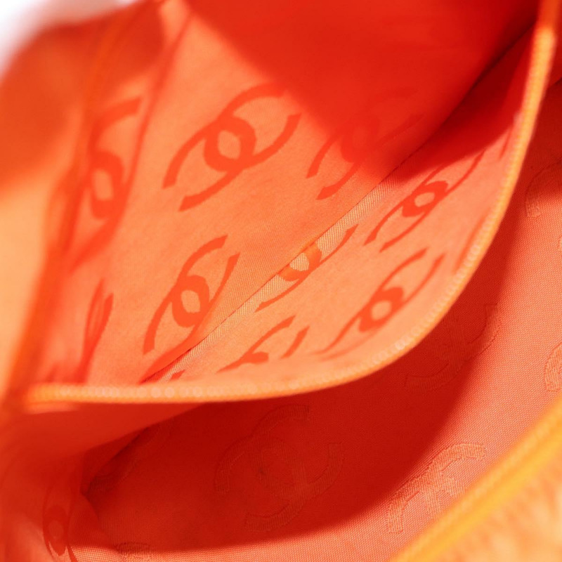 【日本直送】香奈兒 Cambon 系列托特包，羊皮材質，白色，銀色雙C標誌，正品編號 148211-22