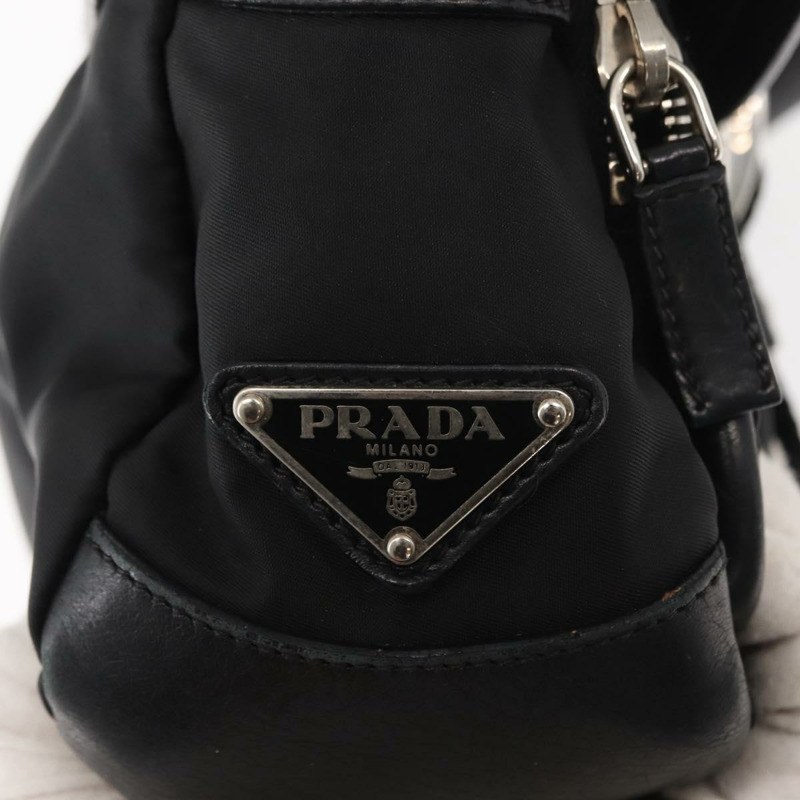 【日本直送】PRADA 尼龍黑色銀色單肩包 Auth 148452-17