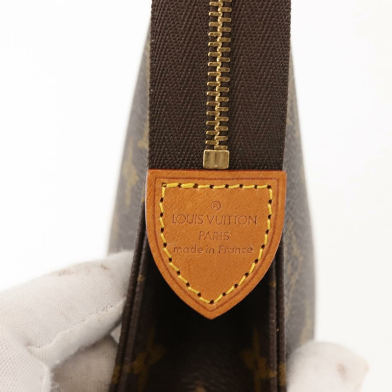 【日本直送】路易威登 Monogram Poche Toilette 19 手拿包 M47544 LV Auth 150304-7