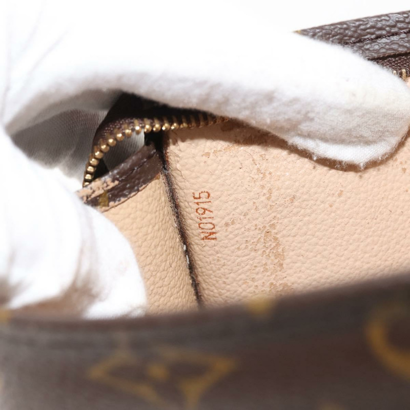 【日本直送】路易威登 Monogram Poche Toilette 19 手拿包 M47544 LV Auth 150304-11