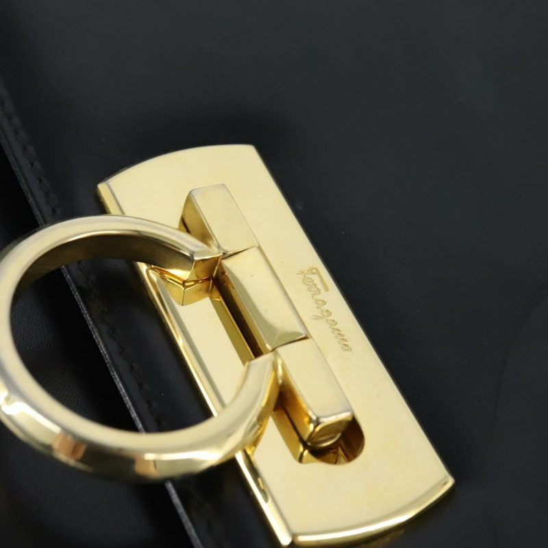 【日本直送】Salvatore Ferragamo Gancini 皮革肩背包 黑色 金色 正品 150291-16