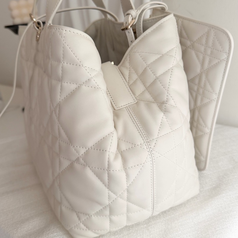 Dior Toujours 中號手提包 白雪公主 白色金釦-6