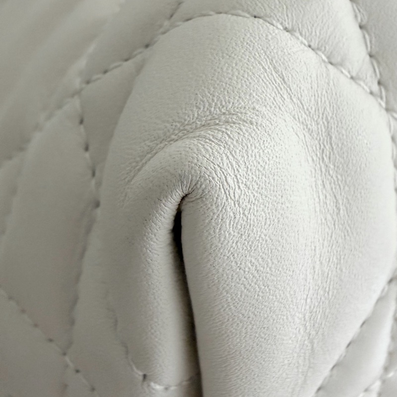 Dior Toujours 中號手提包 白雪公主 白色金釦-10