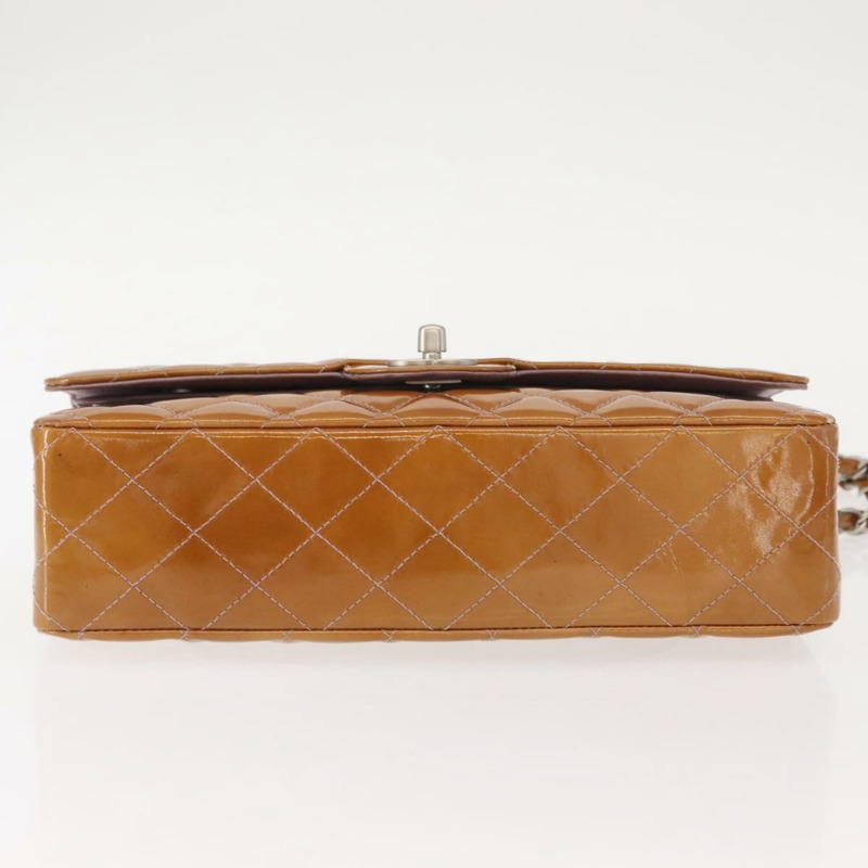 【日本直送】香奈兒 Matelasse 鏈條肩背包 漆皮 米色 銀色 CC 標誌 Auth 147556-4