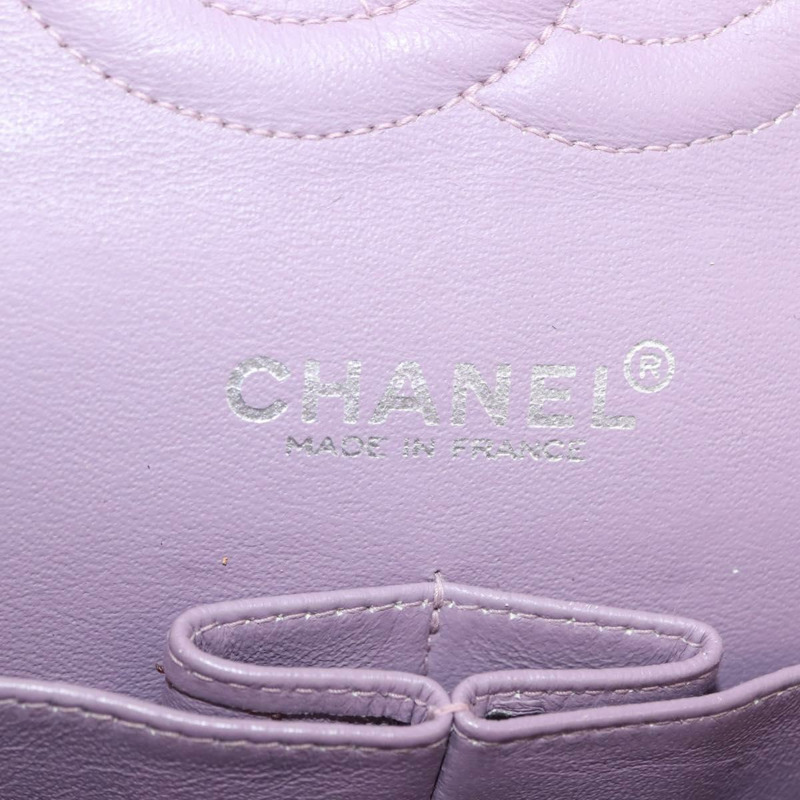 【日本直送】香奈兒 Matelasse 鏈條肩背包 漆皮 米色 銀色 CC 標誌 Auth 147556-23