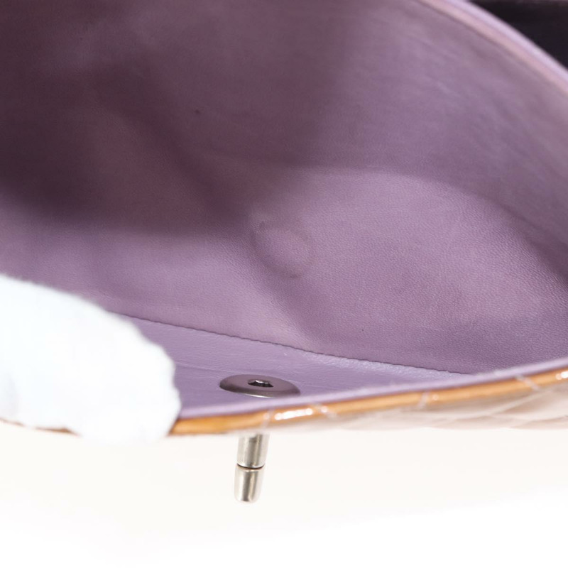 【日本直送】香奈兒 Matelasse 鏈條肩背包 漆皮 米色 銀色 CC 標誌 Auth 147556-26