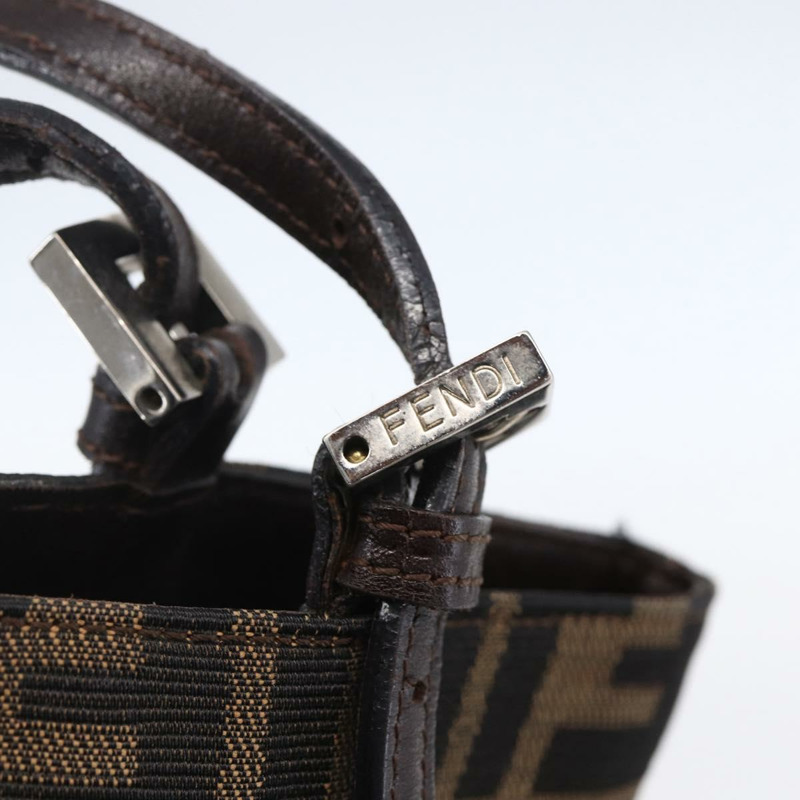 【日本直送】FENDI Zucca 帆布 Mamma Baguette 手袋黑棕色正品 150762-9