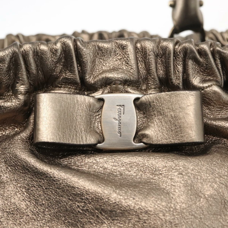 【日本直送】Salvatore Ferragamo Vala 單肩包，皮革材質，金色，正品編號 149548-16